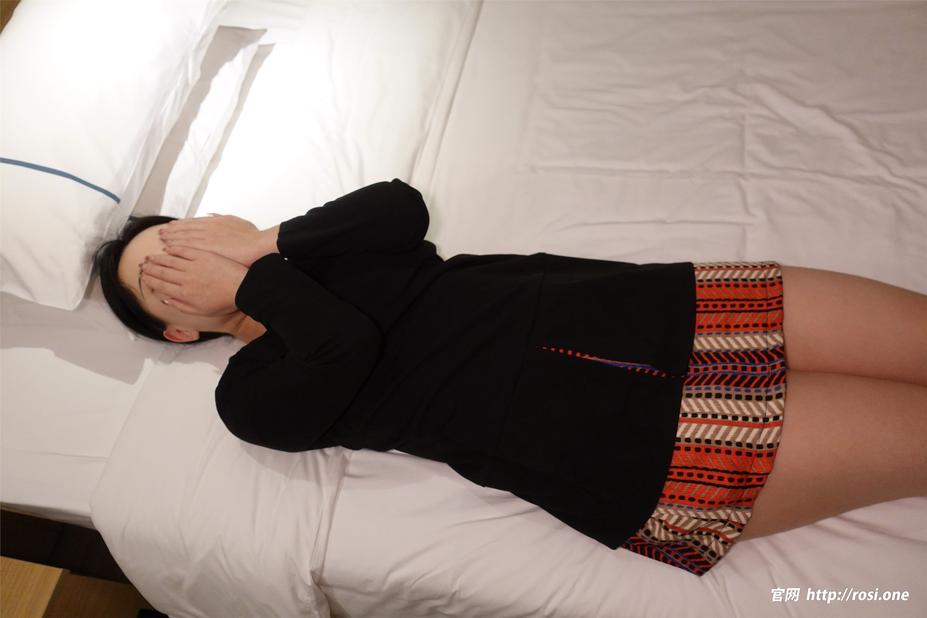 ROSI写真 2022.11.03 NO.3986